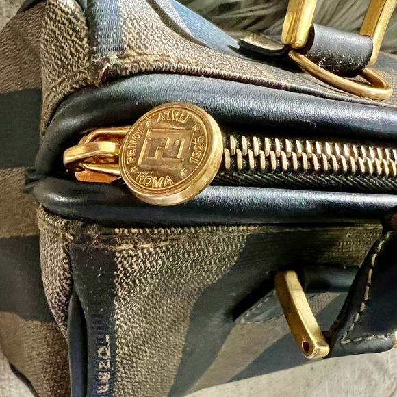 Authentic Fendi Small Pequin Frame Boston Bag

﻿ - Picture 5 of 16